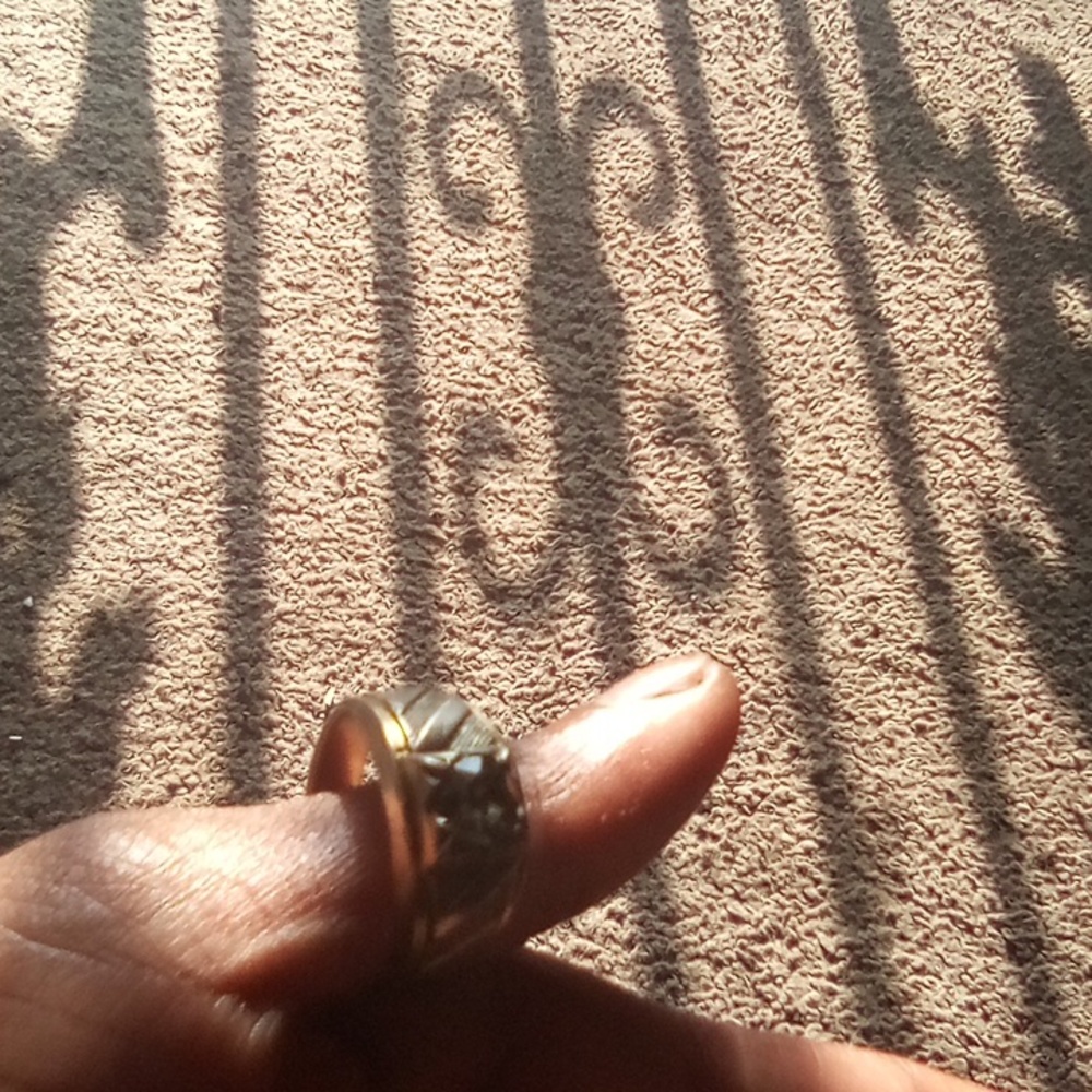 Ring - Picture 5 of 5